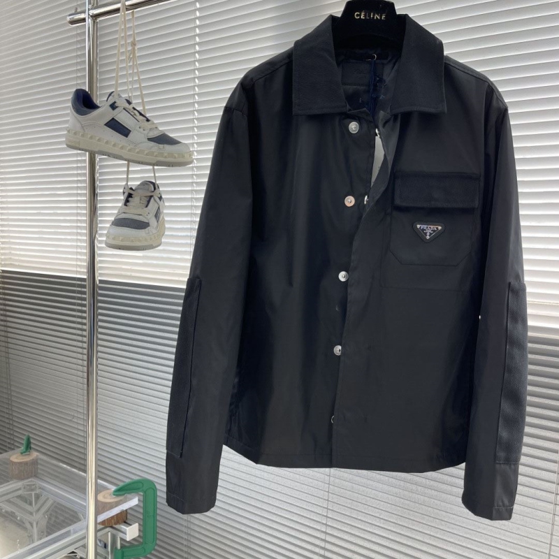 Pra*a outwear